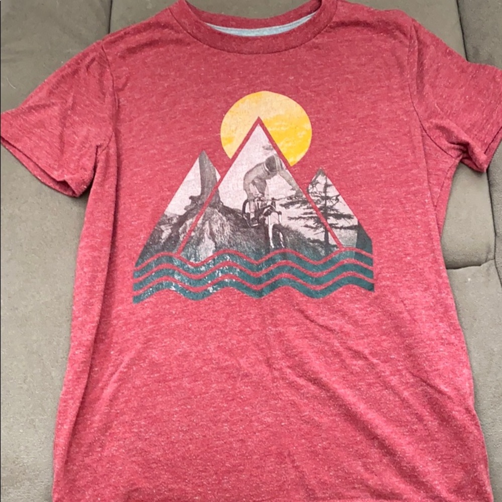 4/$25🌟🌟Red Short sleeve T-shirt